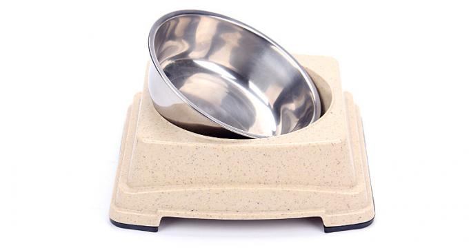 Wyposażone w opakowania, kt&oacute;re są w stanie być użyte do jedzenia. 2