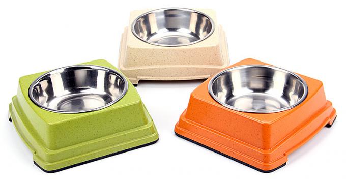 Wyposażone w opakowania, kt&oacute;re są w stanie być użyte do jedzenia. 4